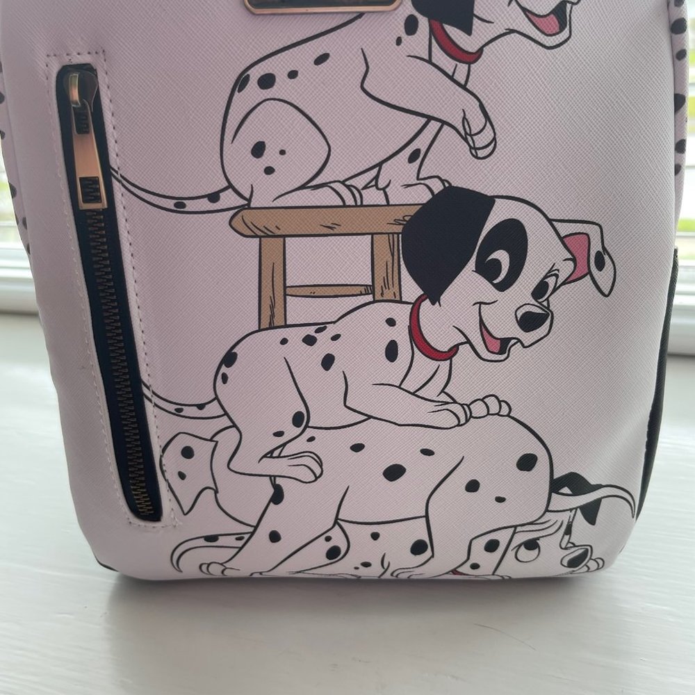 New Disney Bioworld 101 Dalmatians White and Black Mini Backpack - Picture 3 of 12